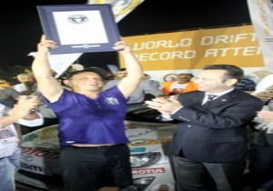 Pilot Harald Müller Rekor Kırdı